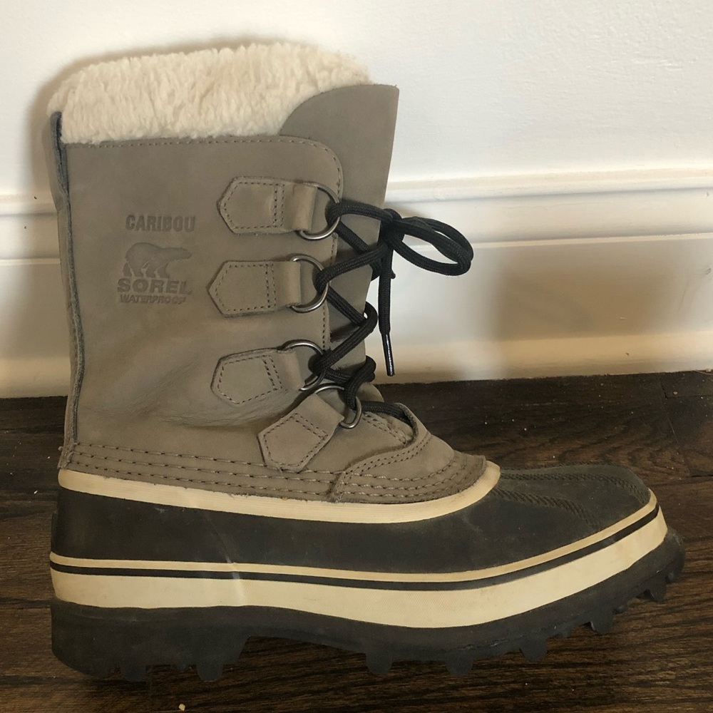 Sorel Caribou winter boot in Shale, Stone size 6.5